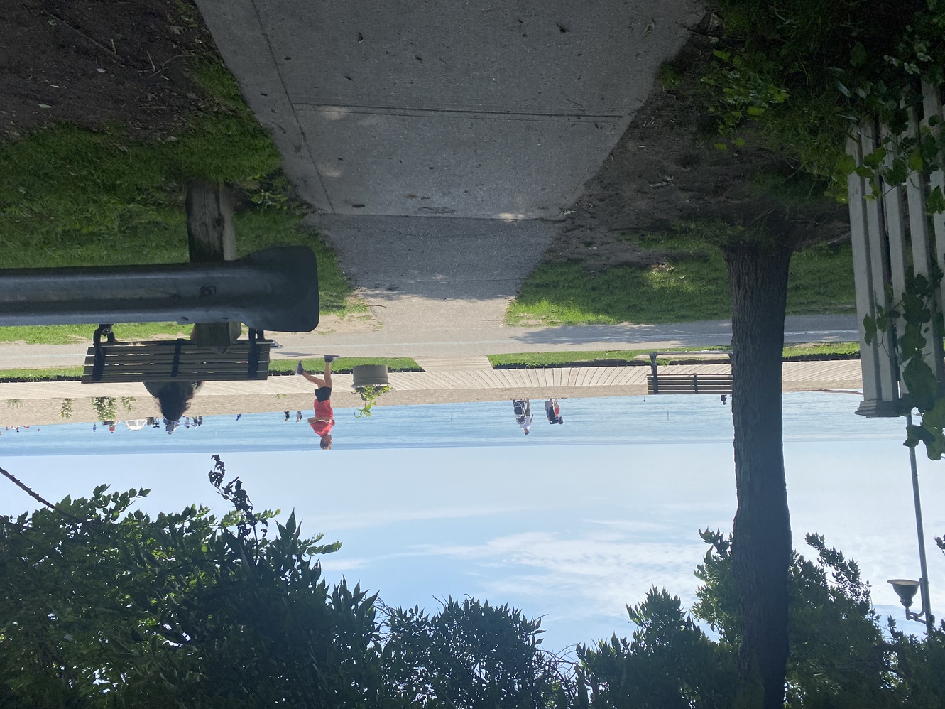 This is
      Kew-Balmy Beach in Toronto as seen from Wineva Avenue.