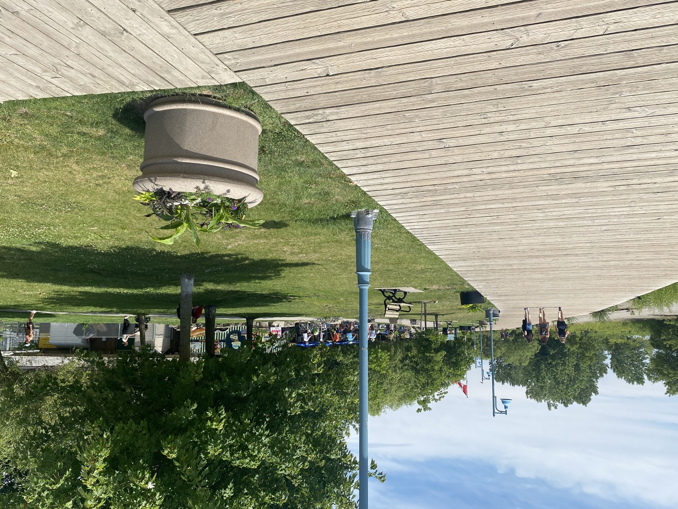 The Boardwalk
      leads to a food truck, ice cream shop, and washrooms.